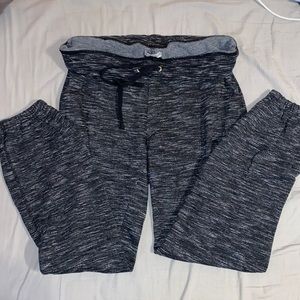 GUESS Sweatpants